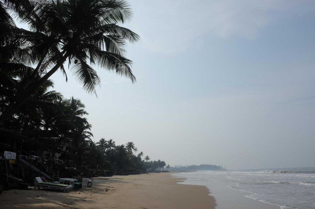 Oynise Beach Cabin Galle Exterior photo