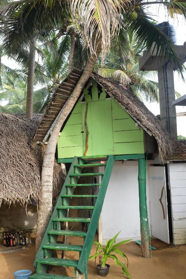 Oynise Beach Cabin Galle Exterior photo